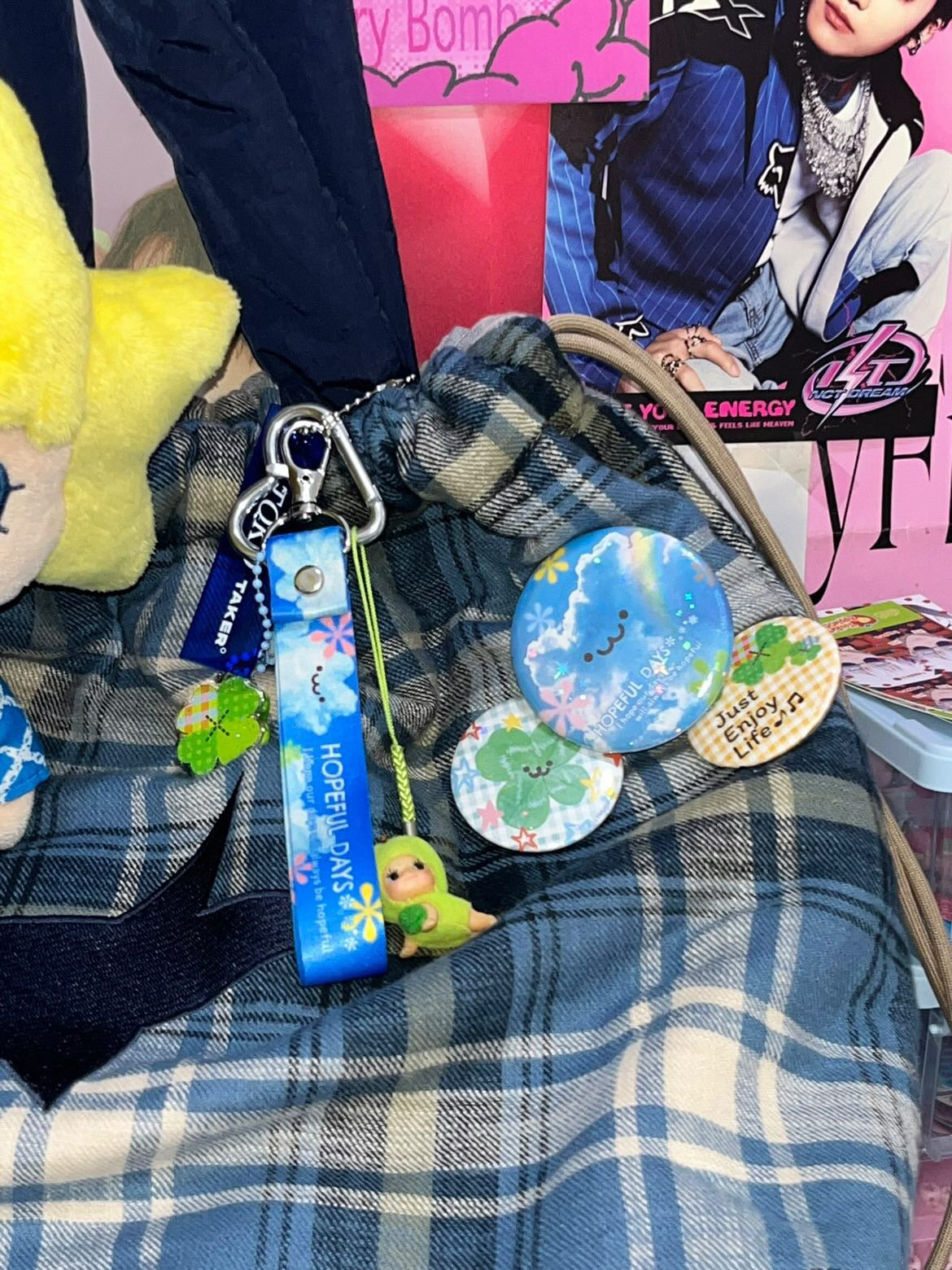 sillyme: hopeful days button set