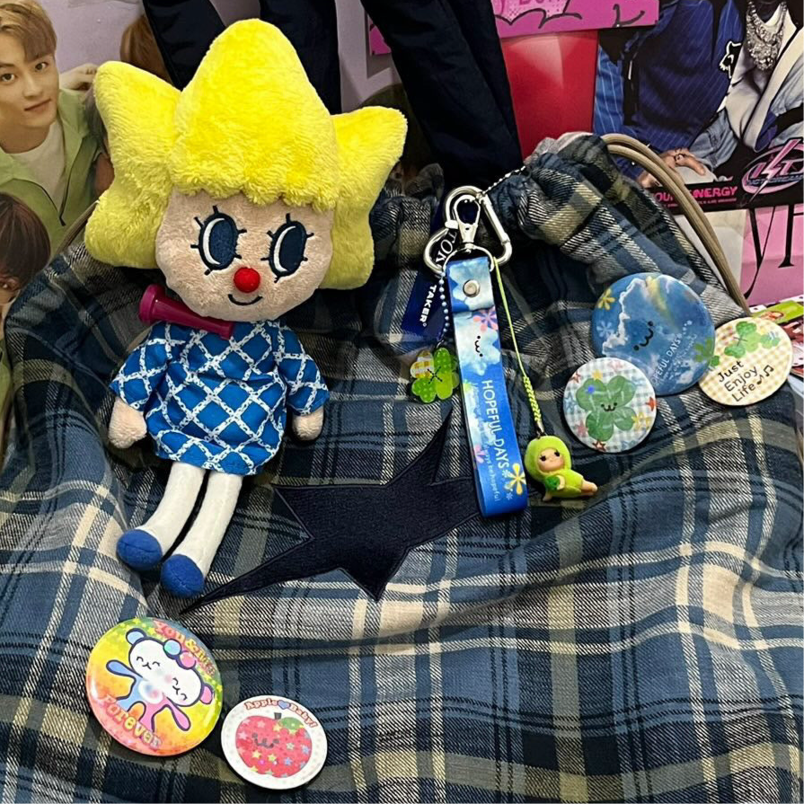 sillyme: you and me button set